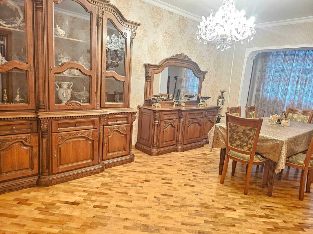 Satılır 4 otaqlı köhnə tikili 84 m² — Mənzil, Bakı (2)