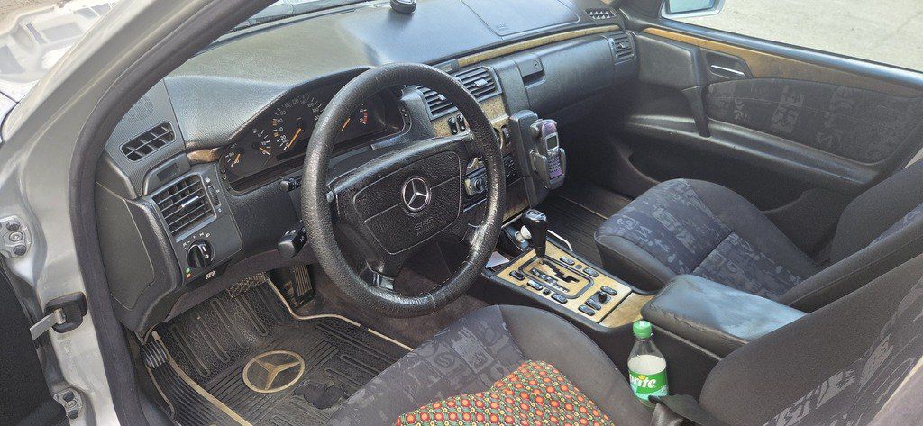 Mercedes E 240, 2.4 L, 1999 il, 444 579 km 10-MU-298 — Avtomobillər, Gəncə (4)
