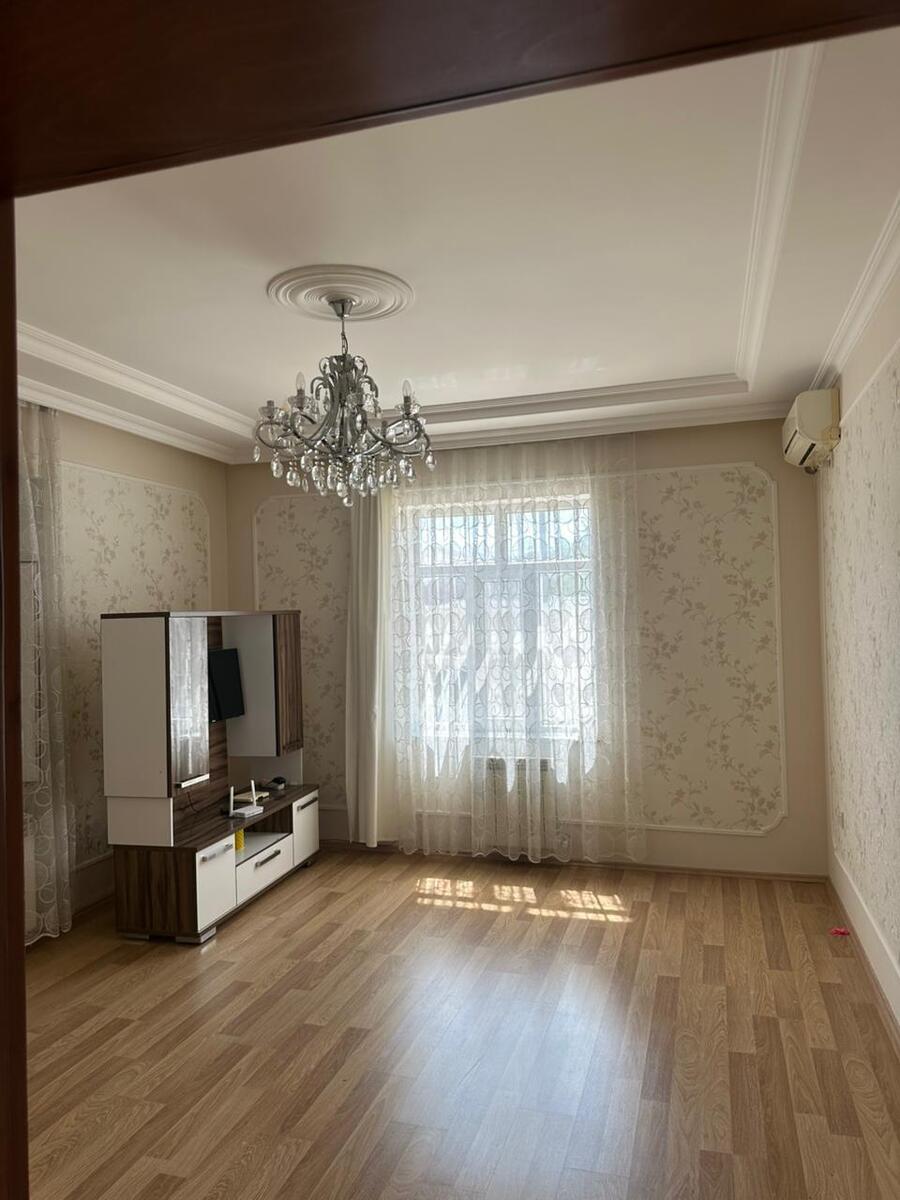 Satılır 5 otaqlı həyət evi/bağ evi 250 m² — Ev, villa, Bakı (11)