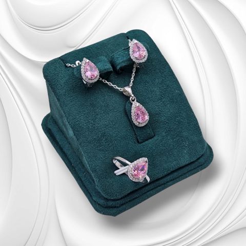 Zinət dəsti kulonlu zəncir, sırğa və üzük SS-1901, gümüş 925 əyar — 165 ₼ · Bakı · Mallar Zinət dəsti kulonlu zəncir, sırğa və üzük SS-1901, gümüş 925 əyar — Bakı