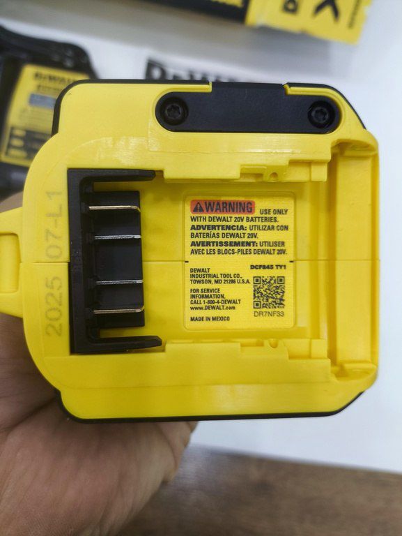 Vintaçan "DeWalt dcf845" — Təmir və inşaat, Bakı (3)
