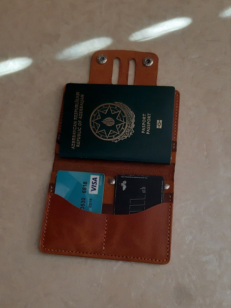 Passport üzlüyü — Şəxsi əşyalar, Bakı (10)