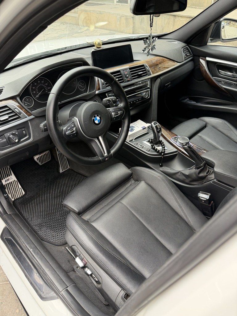 BMW 330, 2.0 L, 2016 il, 308 028 km — Avtomobillər, Gəncə (8)