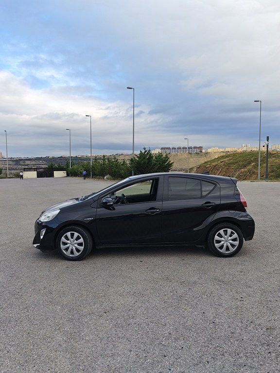Toyota Aqua, 1.5 L, 0.9 kWh, 2015 il, 76 150 km — Avtomobillər, Bakı (4)