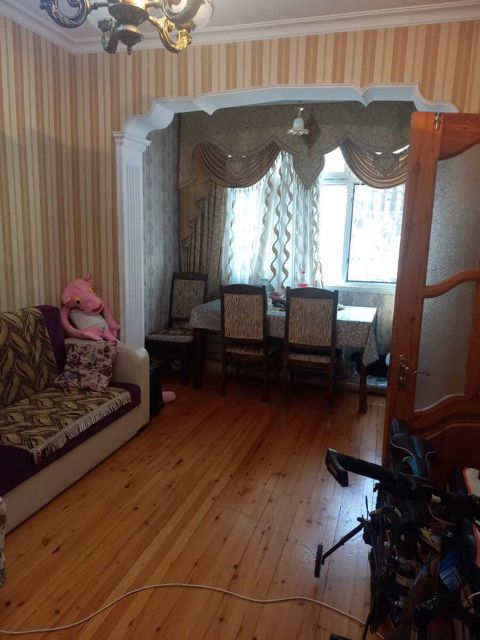 İcarəyə verilir 3 otaqlı köhnə tikili 90 m² — Bakı