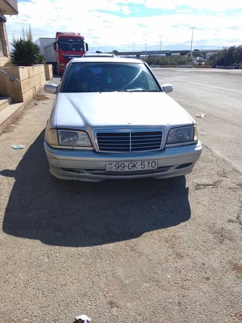 Mercedes C 220, 2.2 L, 2000 il, 500 000 km — Bakı