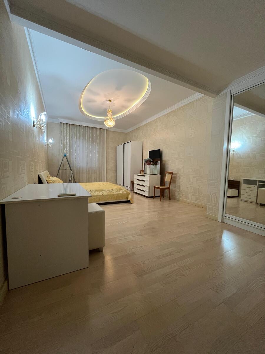 İcarəyə verilir 4 otaqlı yeni tikili 240 m² — Mənzil, Bakı (10)