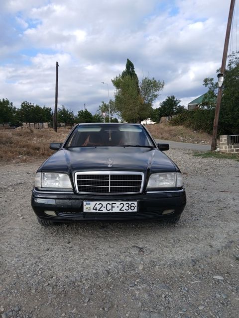 Mercedes C 180, 1.8 L, 1995 il, 405 608 km — 7 200 ₼ · Şamaxı · Avtomobillər Mercedes C 180, 1.8 L, 1995 il, 405 608 km — Şamaxı