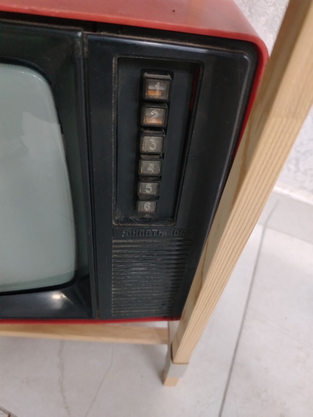 Retro “Электроника” tipli borulu televizor - Korpus: qırmızı rəngli — Televizorlar, Sumqayıt (2)