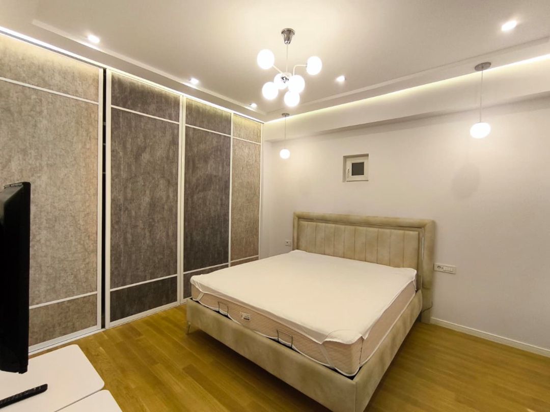 İcarəyə verilir 4 otaqlı yeni tikili 174 m² — Mənzil, Bakı (11)