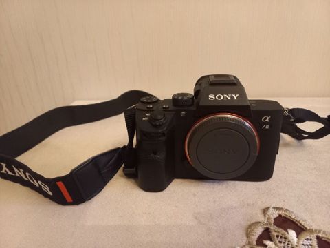 Sony A7 III body.Çox az işlenib.Temirde olmayıb.Ideal veziyyetedir — Bakı