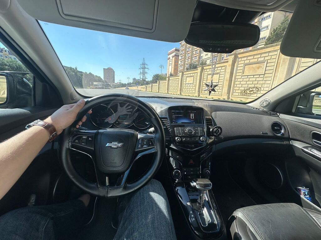 Chevrolet Cruze: 1.4 l 2015 il 250000 km Sedan — Avtomobillər, Bakı (5)