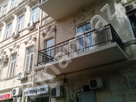 5 otaqlı Köhnə tikili, Satış, Bakı, Səbail, İçəri şəhər — 650 000 ₼ · Bakı · Mənzil 5 otaqlı Köhnə tikili, Satış, Bakı, Səbail, İçəri şəhər — Bakı