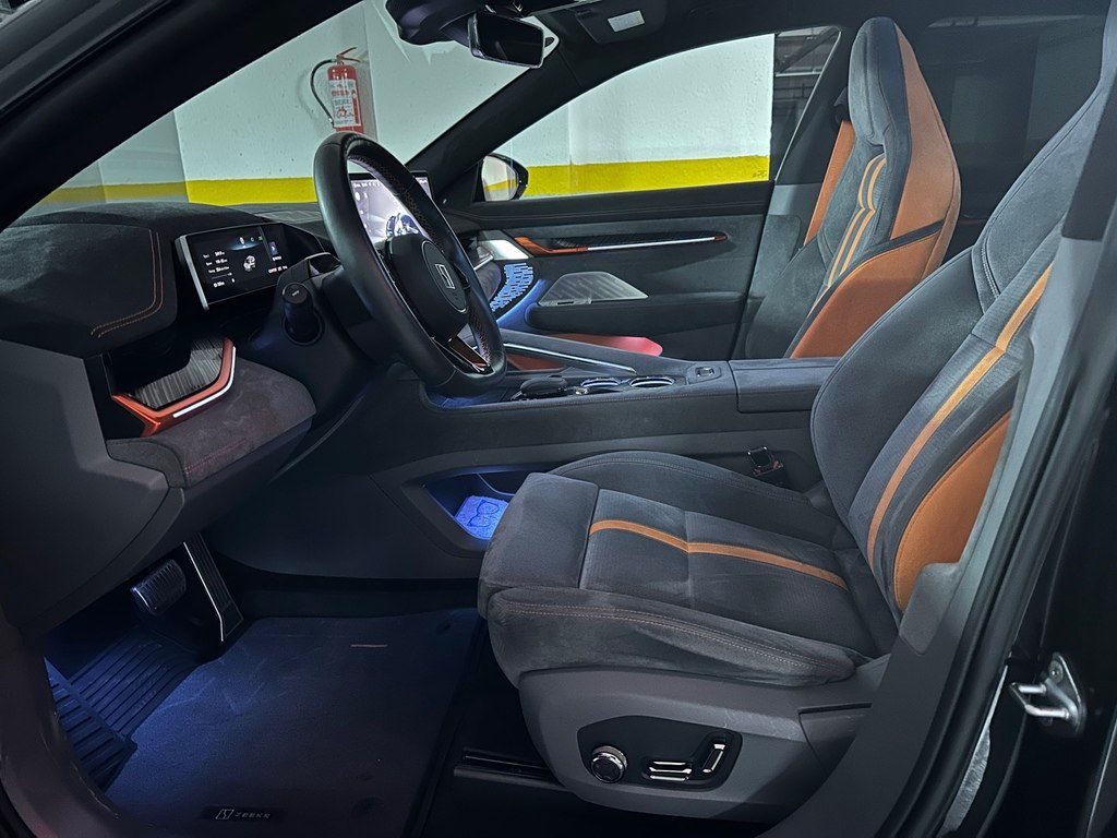 Zeekr 001, 100 kWh, 2023 il, 42 000 km — Avtomobillər, Bakı (12)