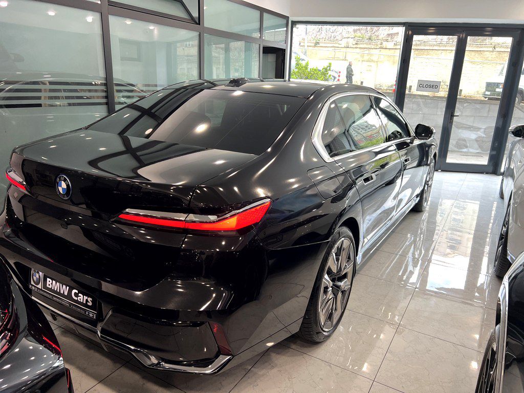 BMW 740, 3.0 L, 2023 il, 34 000 km — Avtomobillər, Bakı (6)