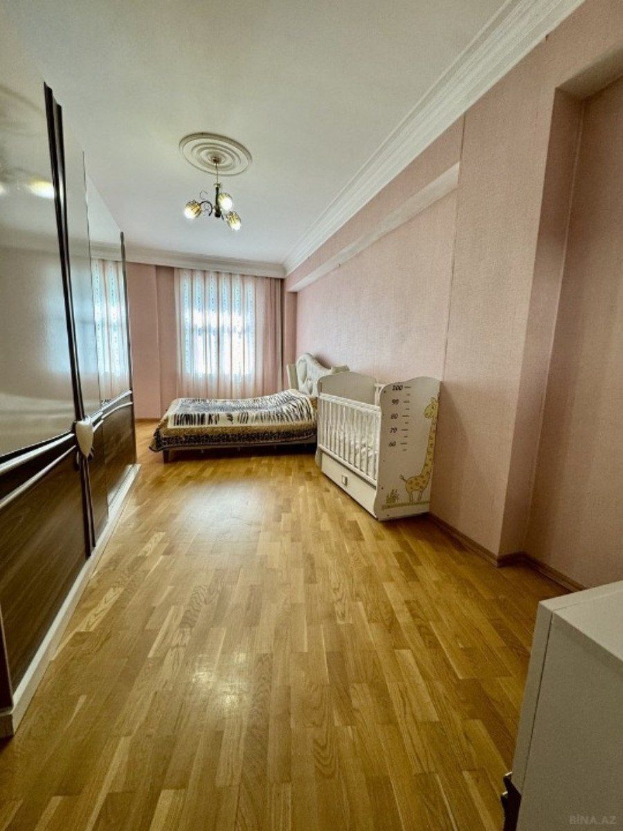 Satılır 4 otaqlı yeni tikili 180 m² — Mənzil, Bakı (2)