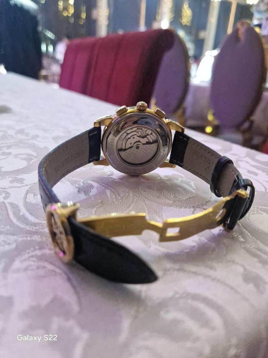 Patek Philippe qol saatı — Şəxsi əşyalar, Bakı (3)