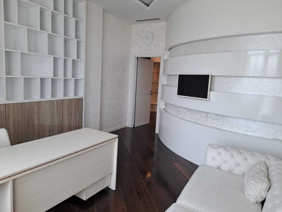 İcarəyə verilir 4 otaqlı yeni tikili 200 m² — Mənzil, Bakı (12)
