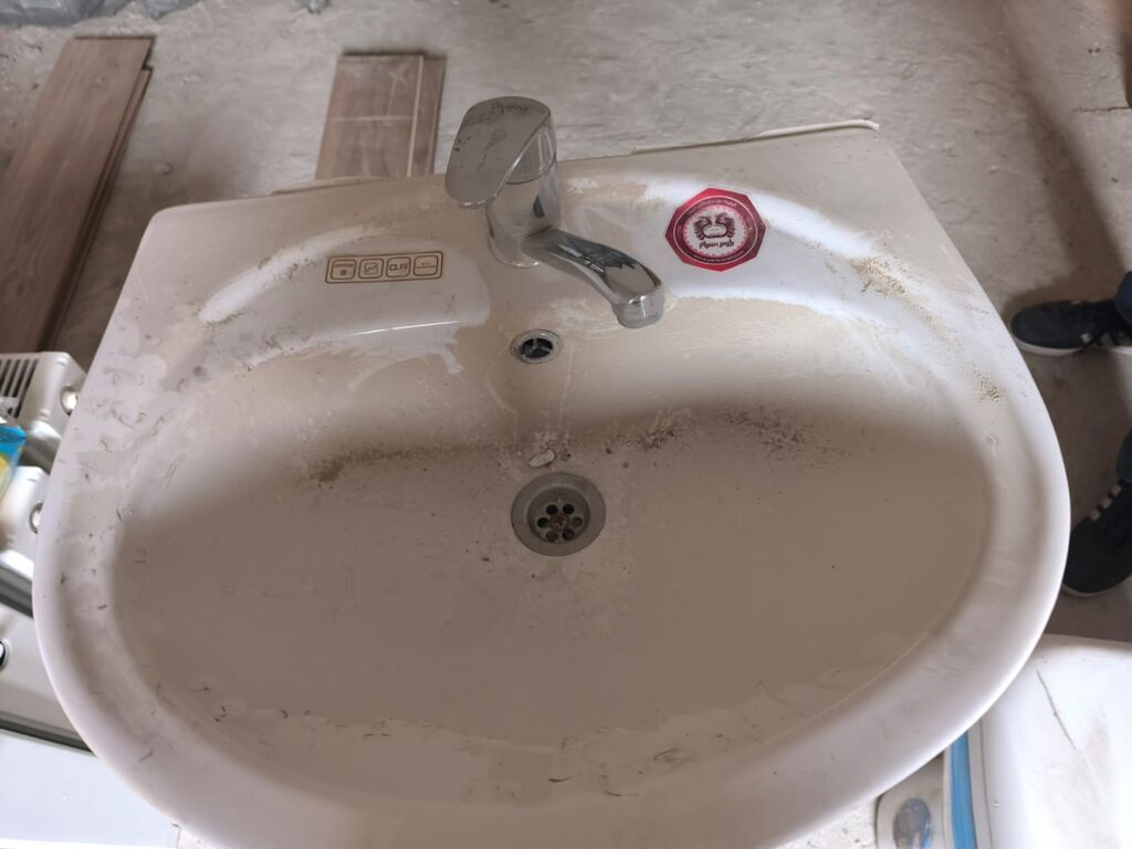 Ayaqlı hamam/lavabo dəsti - Material: sanitar keramika, ağ rəng — Lavabolar, Bakı (3)
