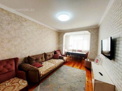 Satılır 4 otaqlı Bina evi menzil (Köhnə tikili), 95 m², 9-cu mikrorayon — Sumqayıt