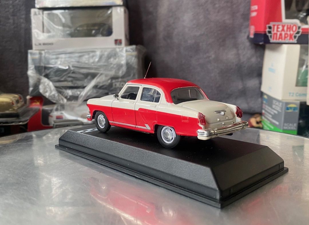 Коллекционная модель GAZ- 21 Volga Red White 1964 — Kolleksiyalar, Bakı (12)