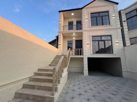 Satılır 5 otaqlı həyət evi/bağ evi 180 m² — 138 000 ₼ · Bakı · Ev, villa Satılır 5 otaqlı həyət evi/bağ evi 180 m² — Bakı