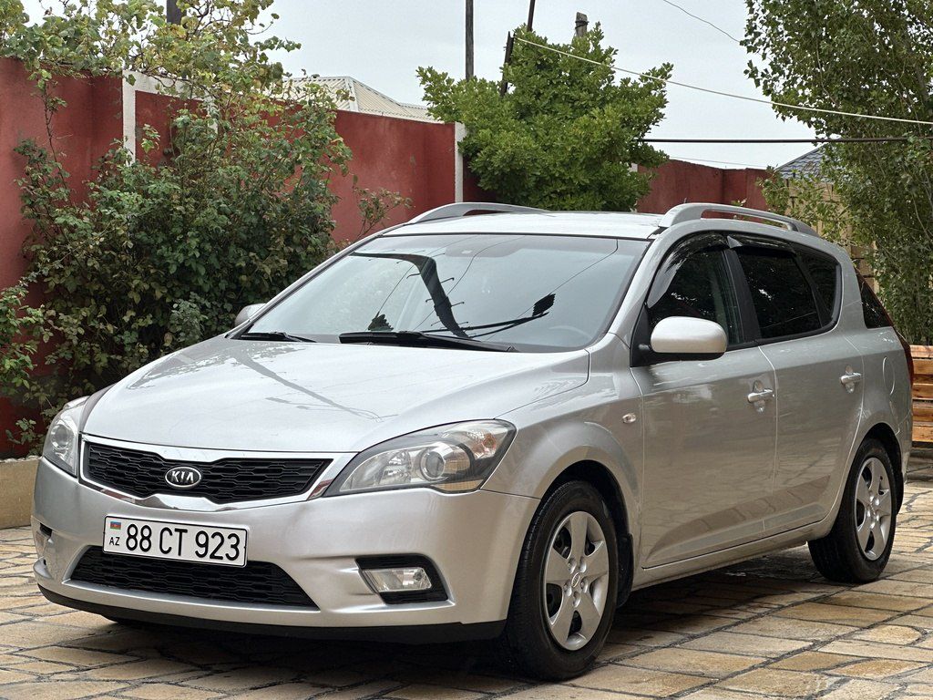 Kia Ceed SW, 1.6 L, 2010 il, 250 000 km 88-CT-923 — Avtomobillər, Bakı (3)