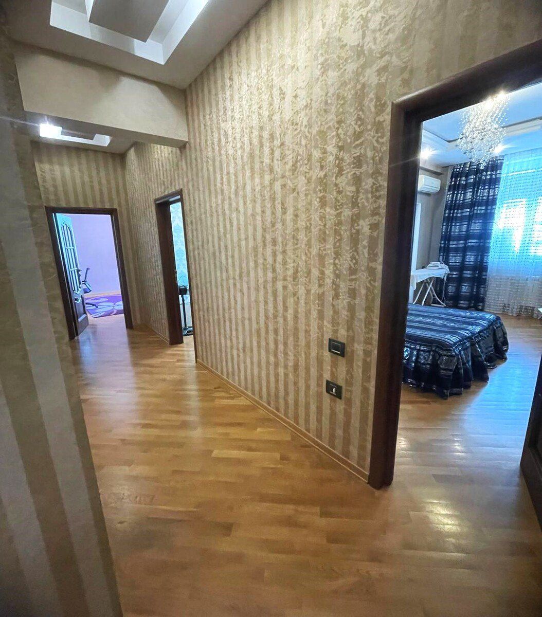 Satılır 4 otaqlı yeni tikili 173 m² — Mənzil, Bakı (12)