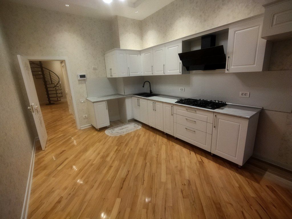 Satılır 4 otaqlı yeni tikili 185 m² — Mənzil, Bakı (10)