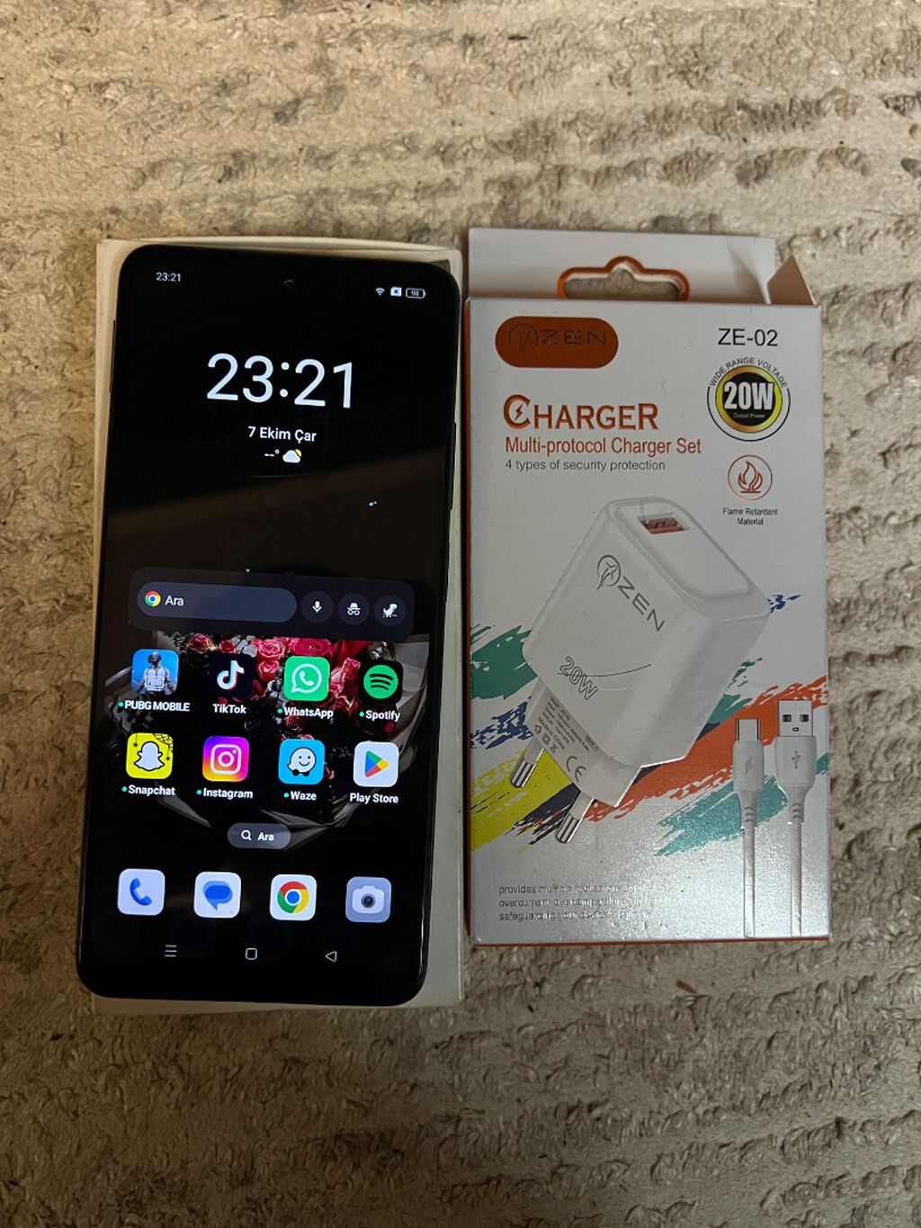 Oppo A3, 256 GB, rəng - Qara, Face ID — OPPO, Bakı (2)