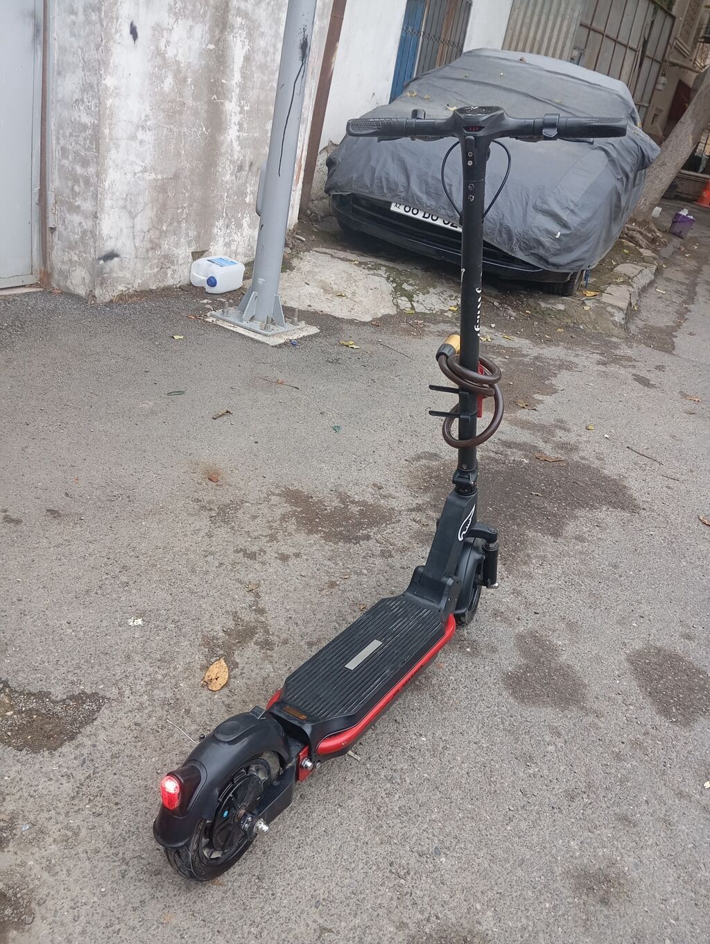 İşlənmiş Elektrik samokat 10", 751 - 1000 Vt, 26 - 35 km/s, Ünvandan götürmə, Ödənişli çatdırılma — Skuterlər, Bakı (4)