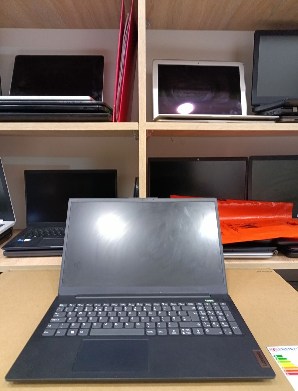 249 AZN dən başlayan noutbuk - Ekran: 15.6" (mat səth, nazik çərçivə) — Lenovo, Bakı (2)