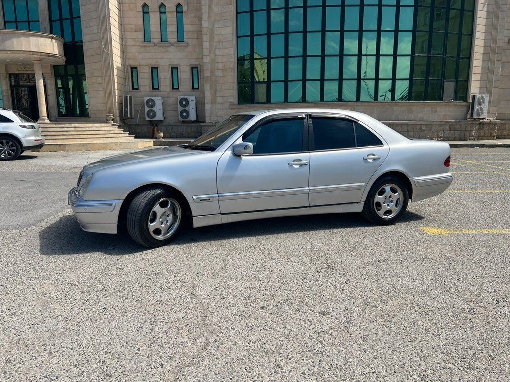 Mercedes E 220, 2.2 L, 1999 il, 610 000 km — Avtomobillər, Bakı (3)