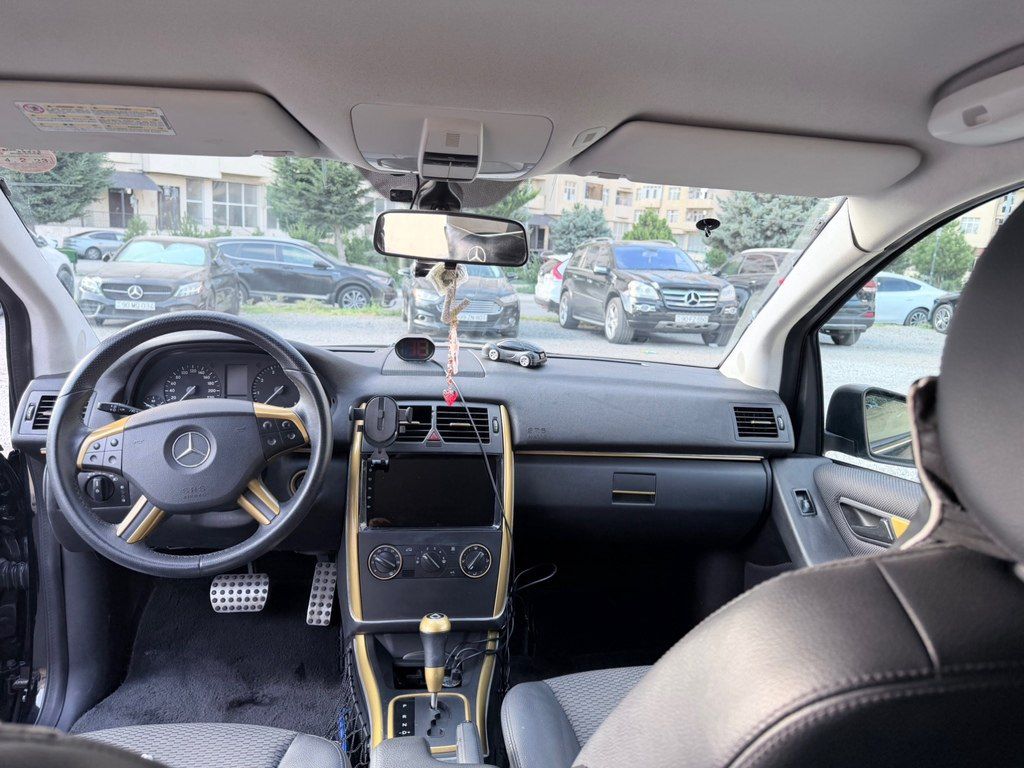 Mercedes B 180, 1.7 L, 2010 il, 102 000 km 77-XM-956 — Avtomobillər, Bakı (6)