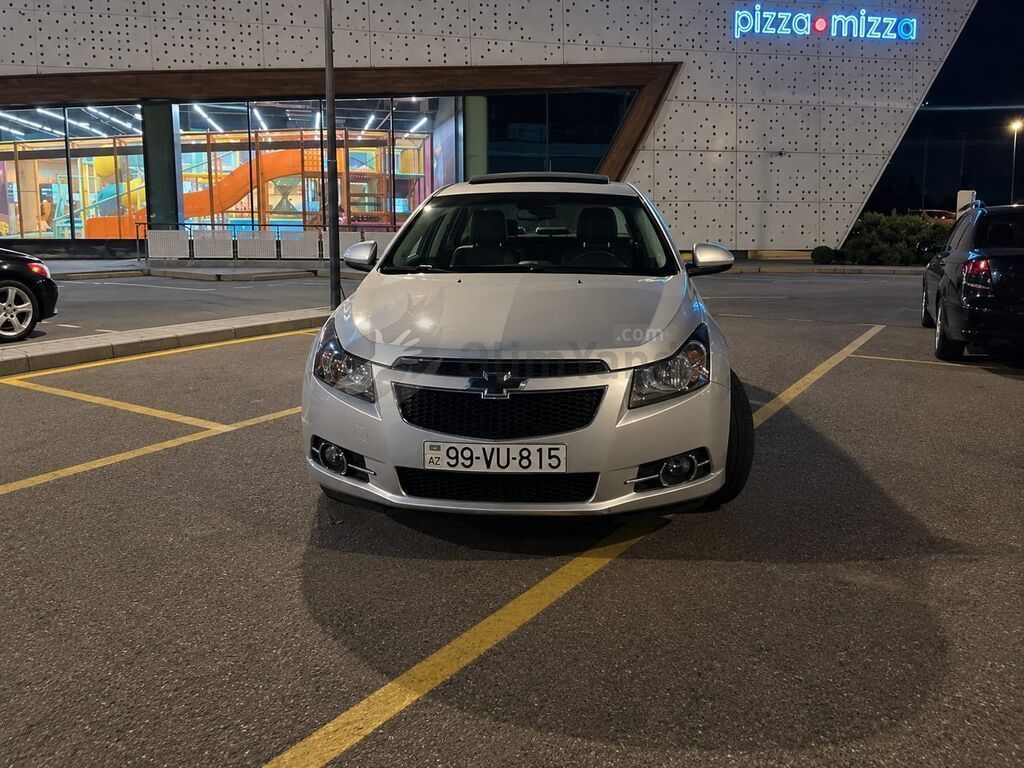 Chevrolet Cruze: 1.4 l 2015 il 250000 km Sedan 99-VU-815 — Avtomobillər, Bakı (7)