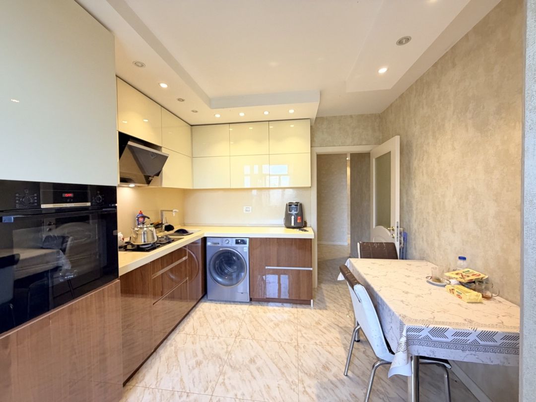Satılır 3 otaqlı köhnə tikili 75 m² — Mənzil, Bakı (3)