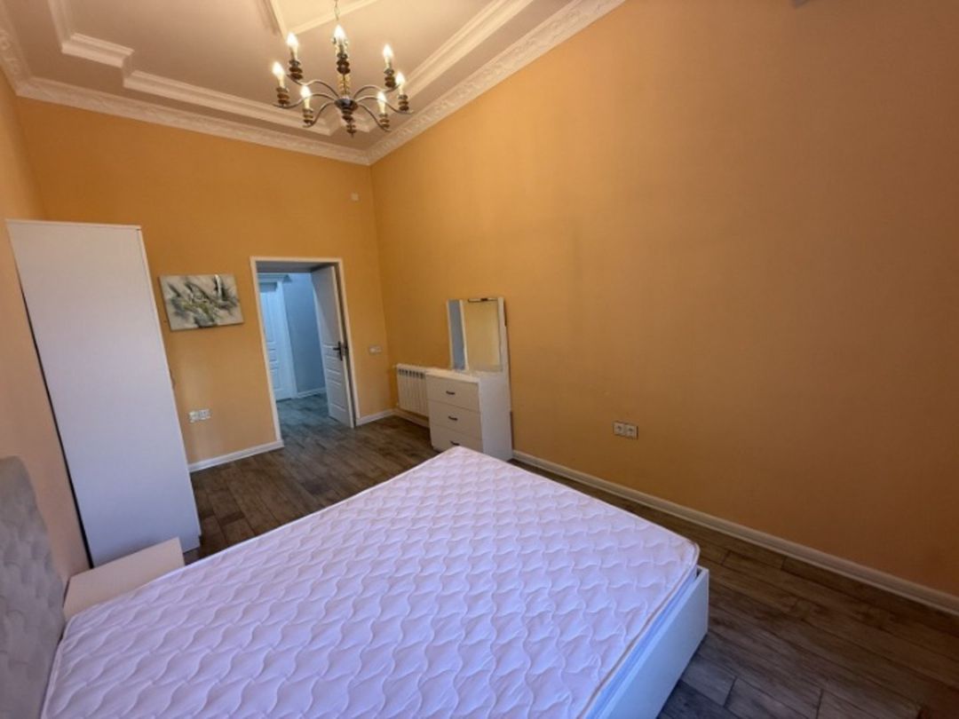 Satılır 4 otaqlı köhnə tikili 125 m² — Mənzil, Bakı (8)