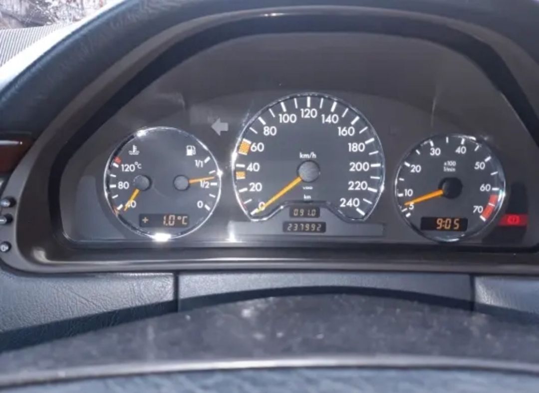 Mercedes W202 sürət paneli üçün xrom halqalar — Ehtiyat hissələri və aksesuarlar, Xaçmaz (2)