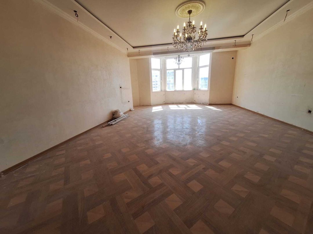 Satılır 3 otaqlı yeni tikili 160 m² — Mənzil, Bakı (2)