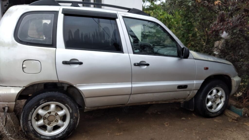 Chevrolet Niva: 1.7 l 2006 il 170000 km Ofrouder/SUV 43-BE-842 — Avtomobillər, Bakı (4)