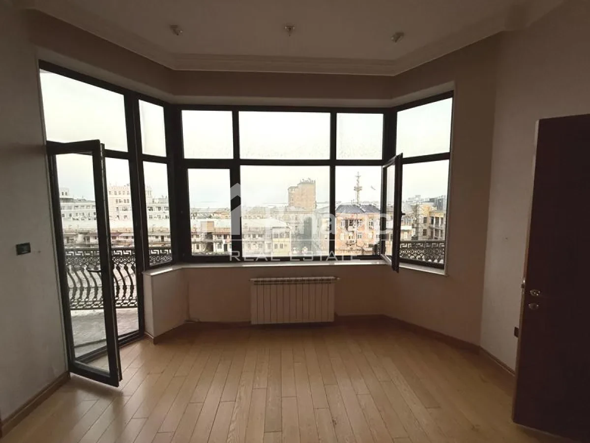 Satılır 3 otaqlı yeni tikili 138 m², Sahil metrosu, Səbail rayonu — Mənzil, Bakı (5)