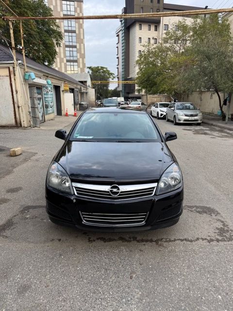 Opel Astra, 1.4 L, 2009 il, 336 562 km — 11 800 ₼ · Bakı · Avtomobillər Opel Astra, 1.4 L, 2009 il, 336 562 km — Bakı