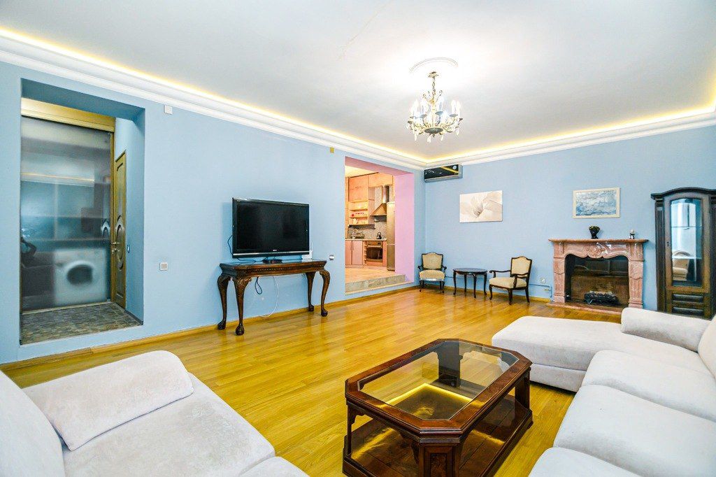 İcarəyə verilir 2 otaqlı köhnə tikili 75 m² — Mənzil, Bakı (12)