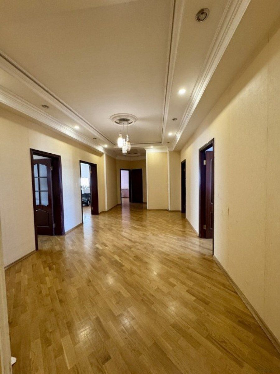 Satılır 4 otaqlı yeni tikili 180 m² — Mənzil, Bakı (8)