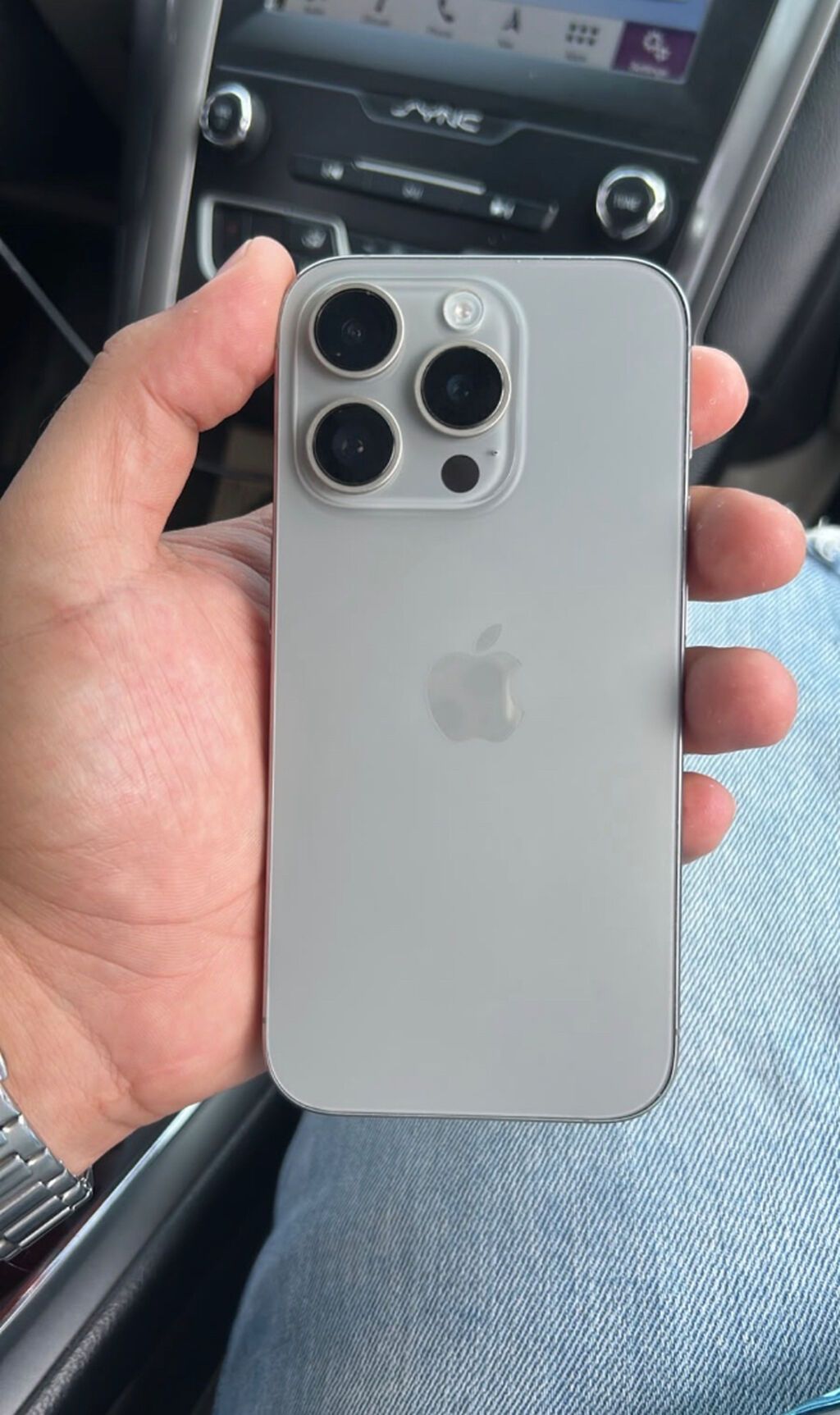 IPhone 15 Pro, 256 GB, Natural Titanium, Zəmanət, Barmaq izi, Simsiz şarj — Apple iPhone, Bakı (2)