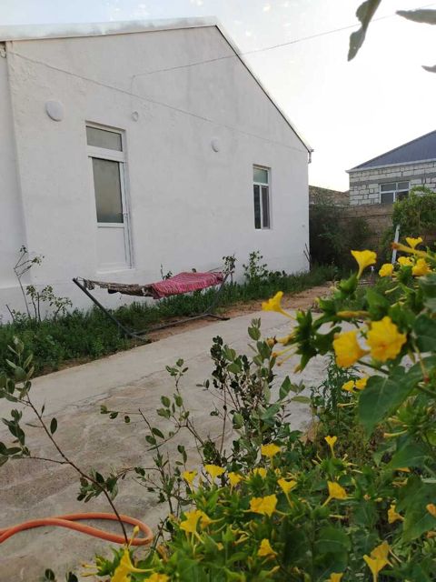 Satılır 4 otaqlı həyət evi/bağ evi 150 m² — Bakı