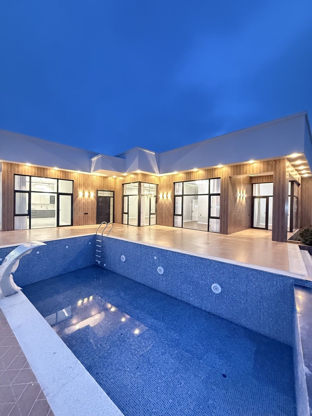 Satılır 5 otaqlı həyət evi/bağ evi 260 m² — Ev, villa, Bakı (4)