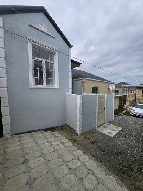 Satılır 2 otaqlı həyət evi/bağ evi 65 m² — 47 500 ₼ · Bakı · Ev, villa Satılır 2 otaqlı həyət evi/bağ evi 65 m² — Bakı