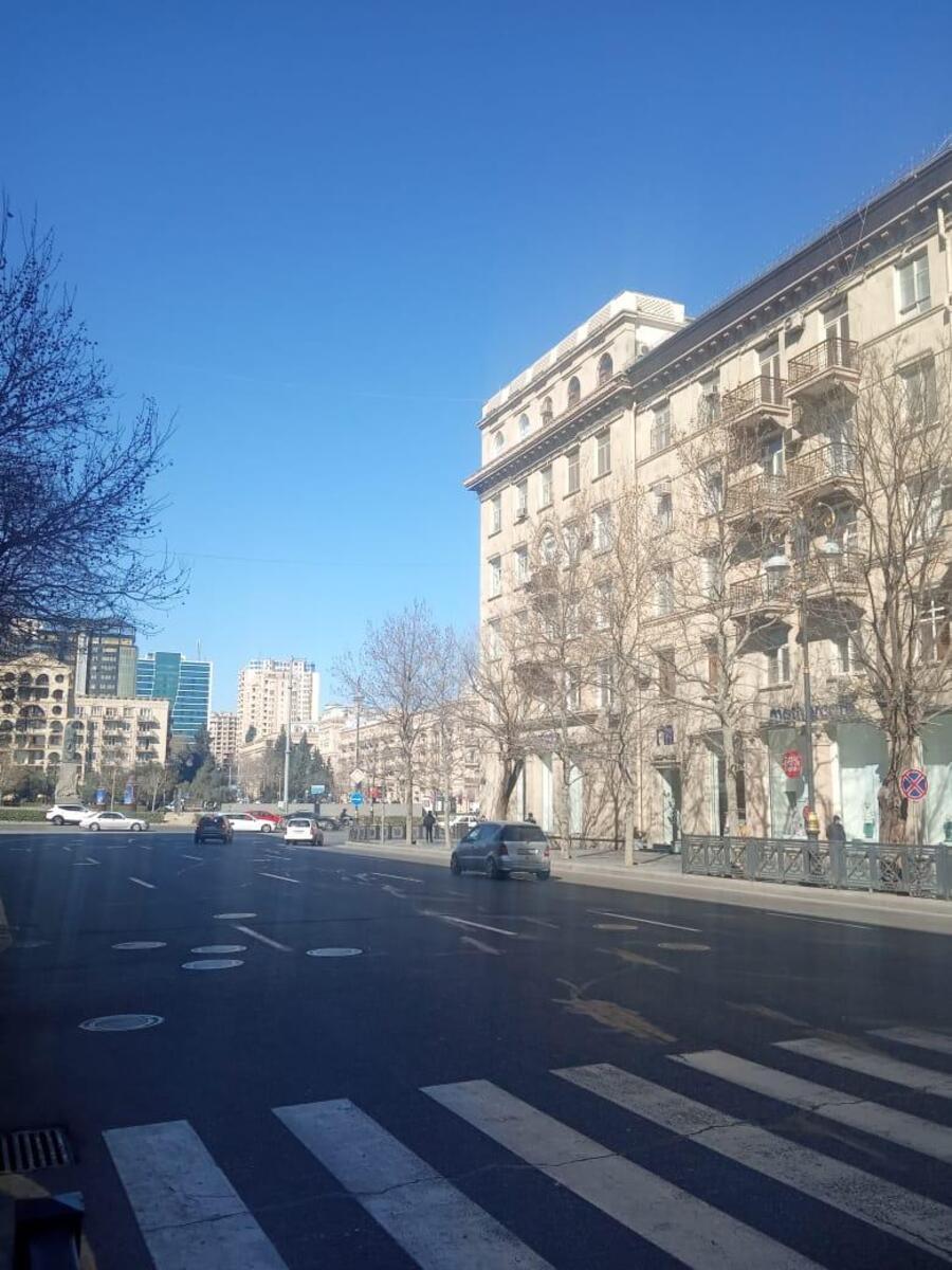 Satılır 2 otaqlı köhnə tikili 85 m² — Mənzil, Bakı (2)