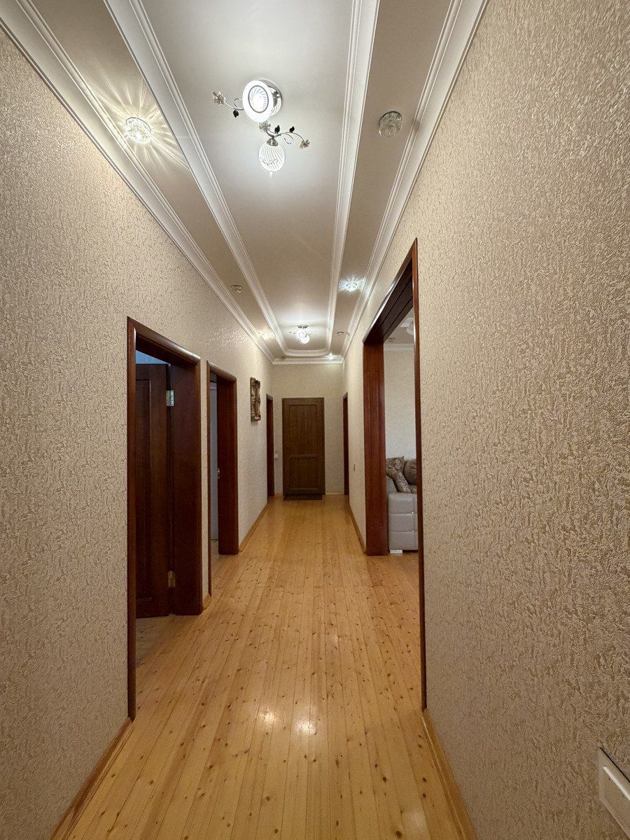 Satılır 10 otaqlı həyət evi/bağ evi 300 m² — Ev, villa, Bakı (9)